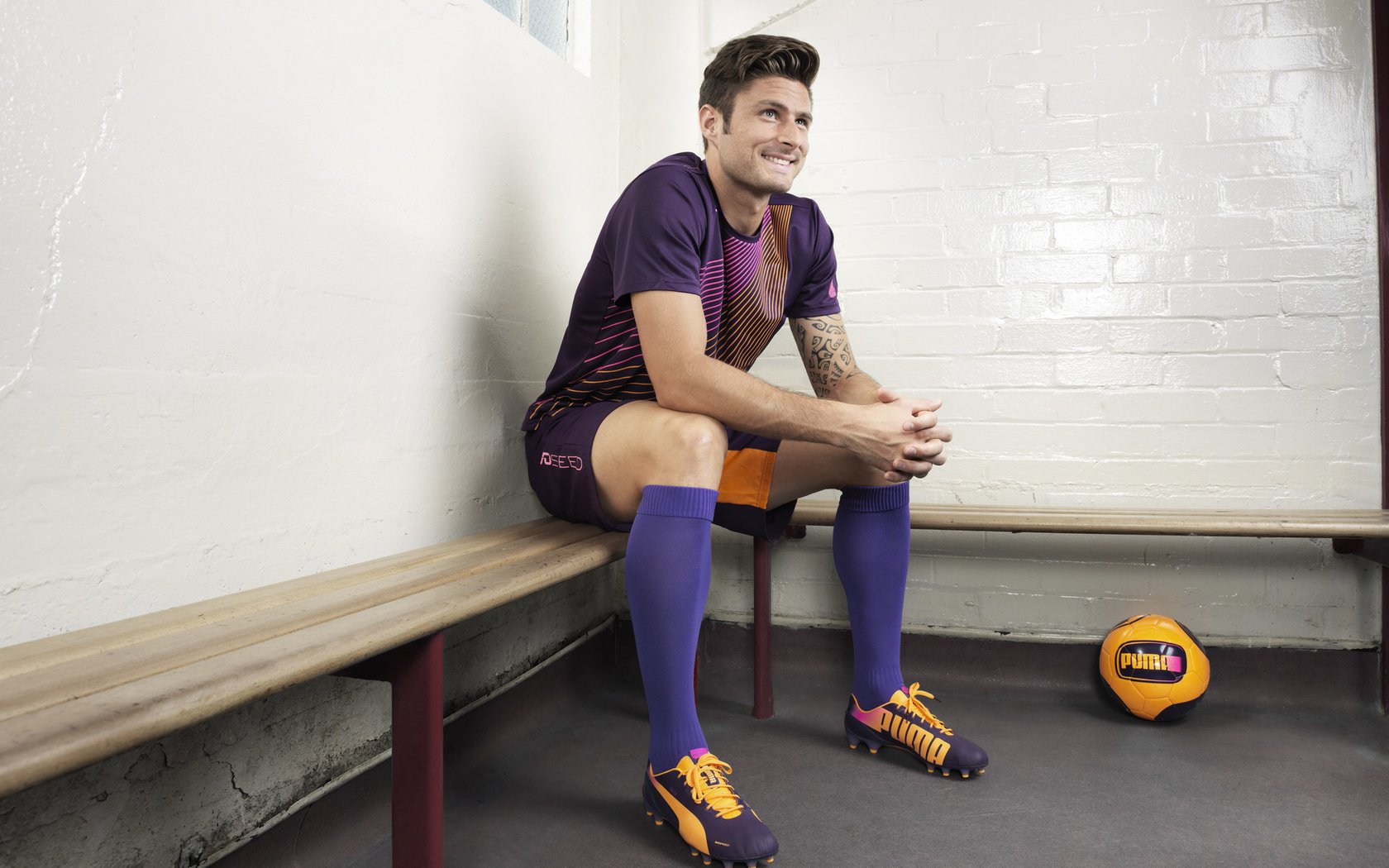 开云体育2026-本泽马攻防转换核心之谜，马里vs牙买加，如何上演战术教科书？