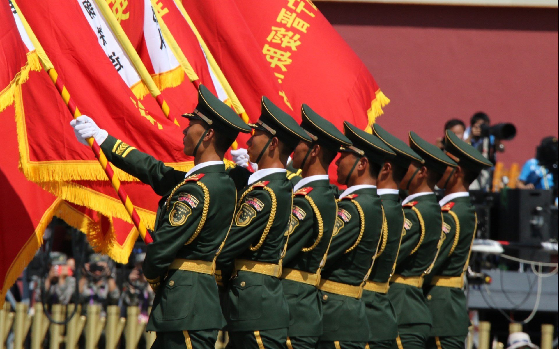 开云体育中国-崖边之夜，小贾伦·杰克逊如何用一场防守史诗锁定灰熊未来