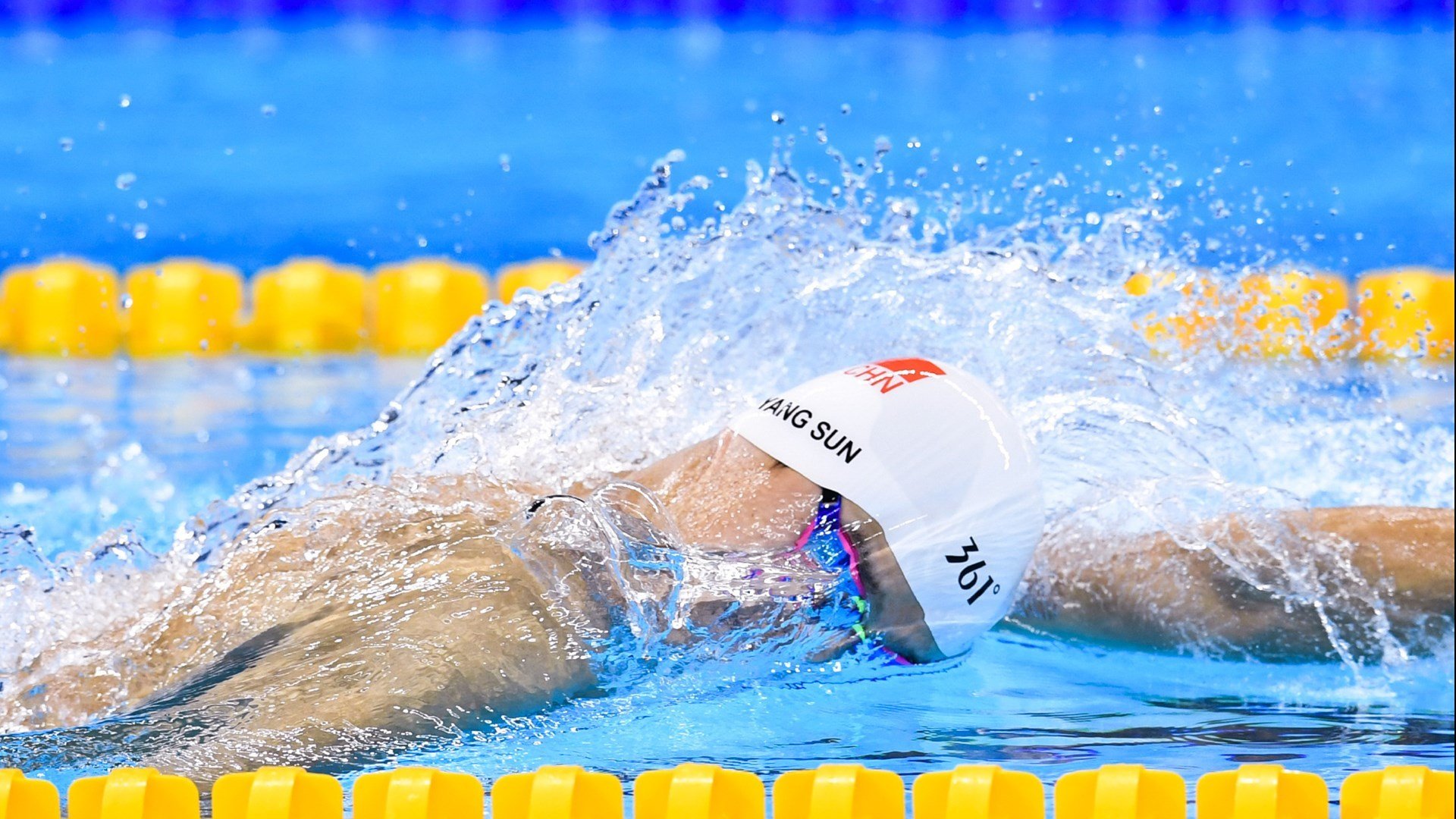 攻防两极，劳塔罗惊艳四座，利物浦封锁厄瓜多尔解码关键战